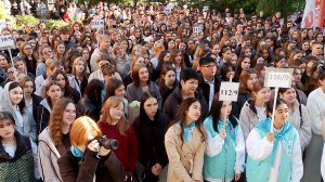 Торжественная линейка собрала более тысячи студентов-первокурсников Тюменского медколледжа