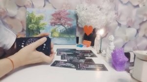 Новый Знакомый: мысли, чувства и намерения?