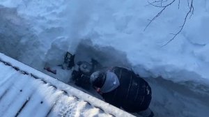 Обзор работы снегоуборщика  DDE ST6561L с двигателем Loncin 6,5 л.с.