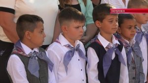 ТК "Родной". В школах ЛНР  прозвенел Первый звонок