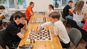 Ивченко Александр (2239) - Паскаль Пётр (1869)