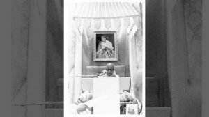 Кришна повсюду - Шрила Прабхупада 1975-07-23 - Лос-Анджелес - ШБ 06.01.42