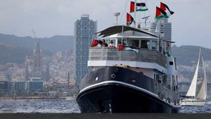 La Vanguardia сообщила о возвращении флотилии с гумпомощью для Газы в Барселону