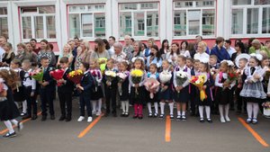 Полтора миллиона школьников в России впервые сели за парты 1 сентября