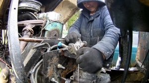 Газ 66 заклинил выжимной, один ставлю КПП вместе с КОМ