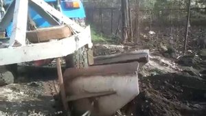 Самодельный трактор пахота