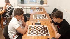 Кряквин Андрей (2100) - Ивченко Александр (2239)