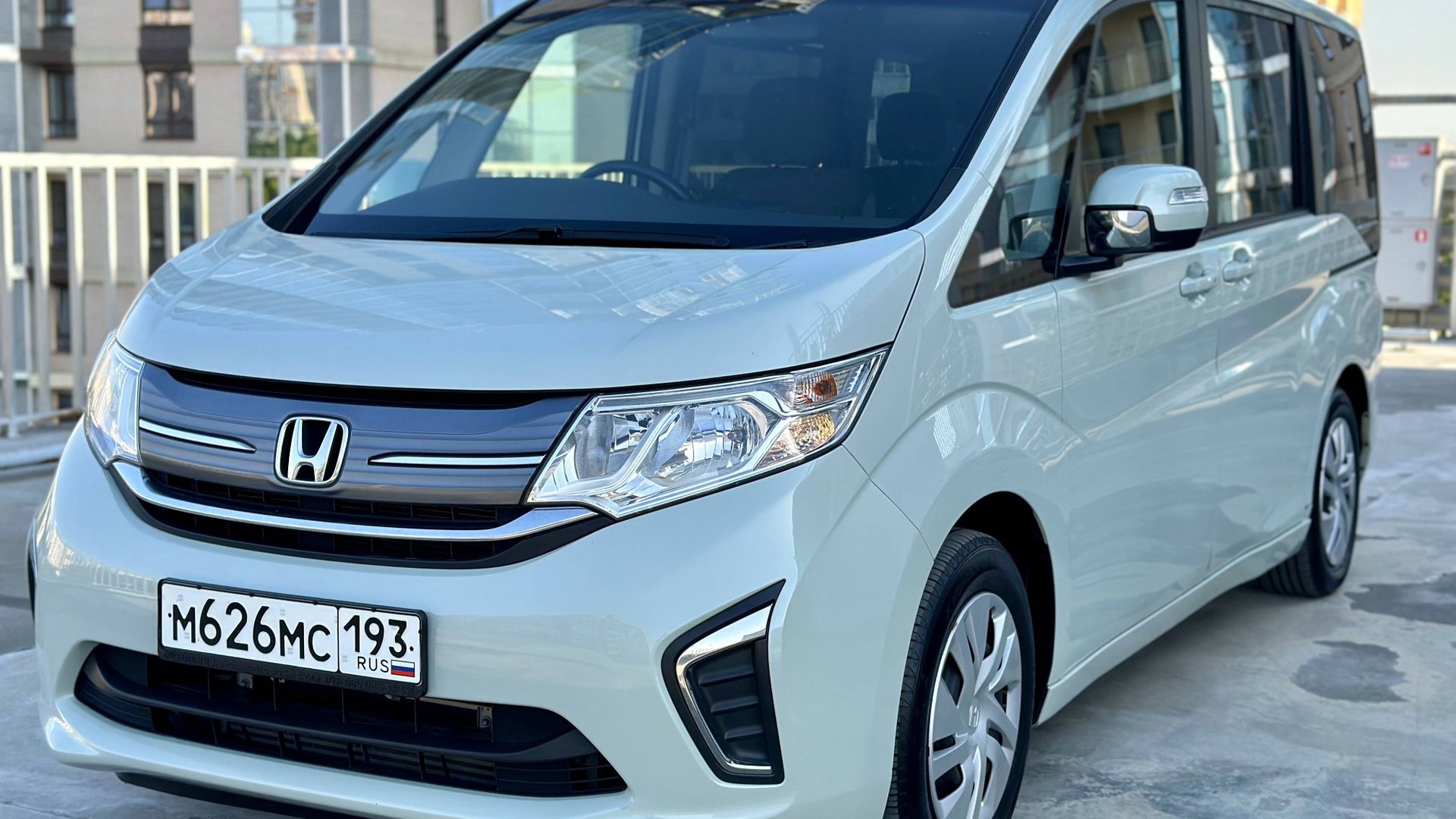 хонда степвагон 2017. Продаю в Краснодаре. смотреть онлайн