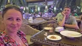 21.08.2025 г/Адлер/ Сходили в АКВАПАРК/ Ужин в ресторане ФРЕГАТ/Живая музыка смотреть онлайн