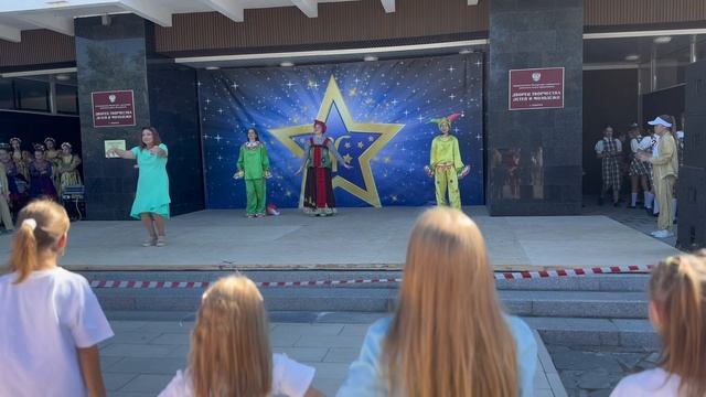 ДЕНЬ ОТКРЫТЫХ ДВЕРЕЙ В ВОРОНЕЖСКОМ ДВОРЦЕ ТВОРЧЕСТВА ДЕТЕЙ И МОЛОДЕЖИ смотреть онлайн