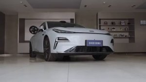 Galaxy Starshine 8 с 335 л.с! Что еще скрывает НОВЫЙ электрический седан от Geely?