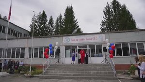 Праздничная линейка 1 сентября 2а,2б,2г,3а, 3г, 6в, 6г, 8-е классы