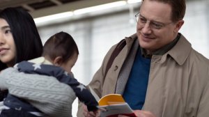 Трейлер «Семья напрокат» (2025): Искусство быть чужим, чтобы найти себя