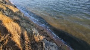 Первый осенний вечер на берегу Керченского пролива