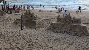 Скульптуры из песка (Хайфа, 6 августа 2025 года)
