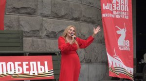 "Песенка о фронтовом шофёре" (Б. Мокроусов, Н. Лабковский, Б. Ласкин) - поёт Татьяна Митьковкая