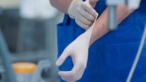 Начался суд над врачами по делу о продаже младенцев в Китай