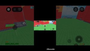 Играю в построй башню.В Roblox