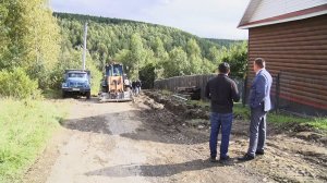 В Чапаевском поселке отсыпали дорогу к популярному роднику