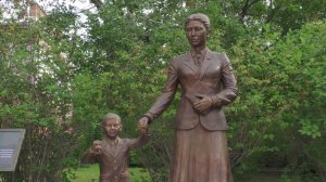 Багшада хүшөө