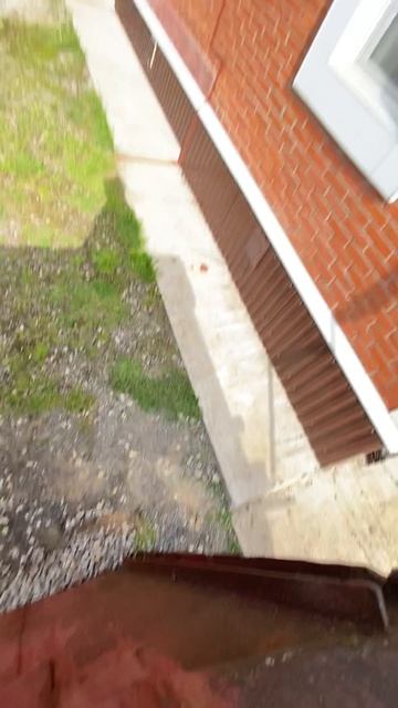 Подвернул ногу смотреть онлайн