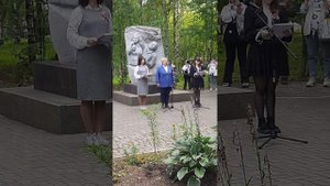Торжественная линейка Первокурсников СМК, День_Знаний2025, Сыктывкар, Гаражная, 2, Коми , зарисовка
