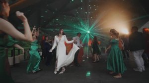 Ролик Руслан и Вика