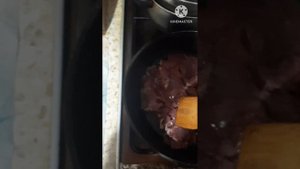 Готовим жареную куриную печенку с луком