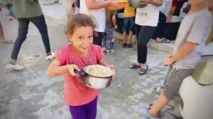 В последние дни августа фонд "Солидарность" раздавал обеды на западе Газы