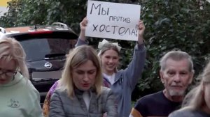 Толпа мигрантов: подпольный хостел мешает жильцам столичной многоэтажки