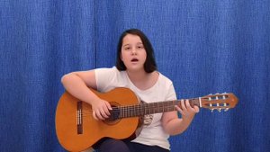 Китайская песня на китайском языке "На берегу Байкала", поёт Эстер Воропаева