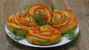 Розочки из слоёного теста с сыром и помидором. Слойки с сыром. Готовим с Оксаной Валерьевной.
