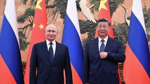 Путин и Си Цзиньпин совершили прогулку по резиденции лидера КНР в Пекине