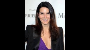 Энджи Хэрмон ( Angie Harmon )