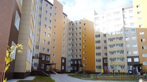 В Мегионе расселяют аварийное жильё - ключи от новых квартир в этом году получили 113 семей