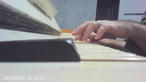 Пианино: русская народная "Во саду ли в огороде"