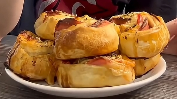 Необычная ПИЦЦА...🍕😋 Рецепт в описании ✍️