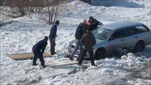 Если застряла машина в снегу