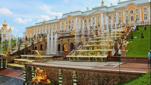 Знаменитые фонтаны и каскады Петергофа