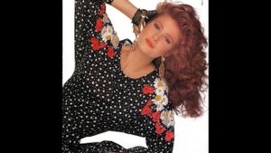 Энджи Эверхарт ( Angie Everhart )