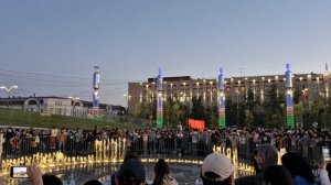 Светомузыкальный фонтан на площади Республики г. Якутска 21 августа 2025 года