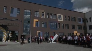 Шэнэ һургуули үүдэеэ сэлибэ