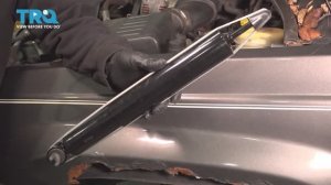 032. Как заменить амортизаторы передней подвески на Jeep WJ (1999 - 2004)