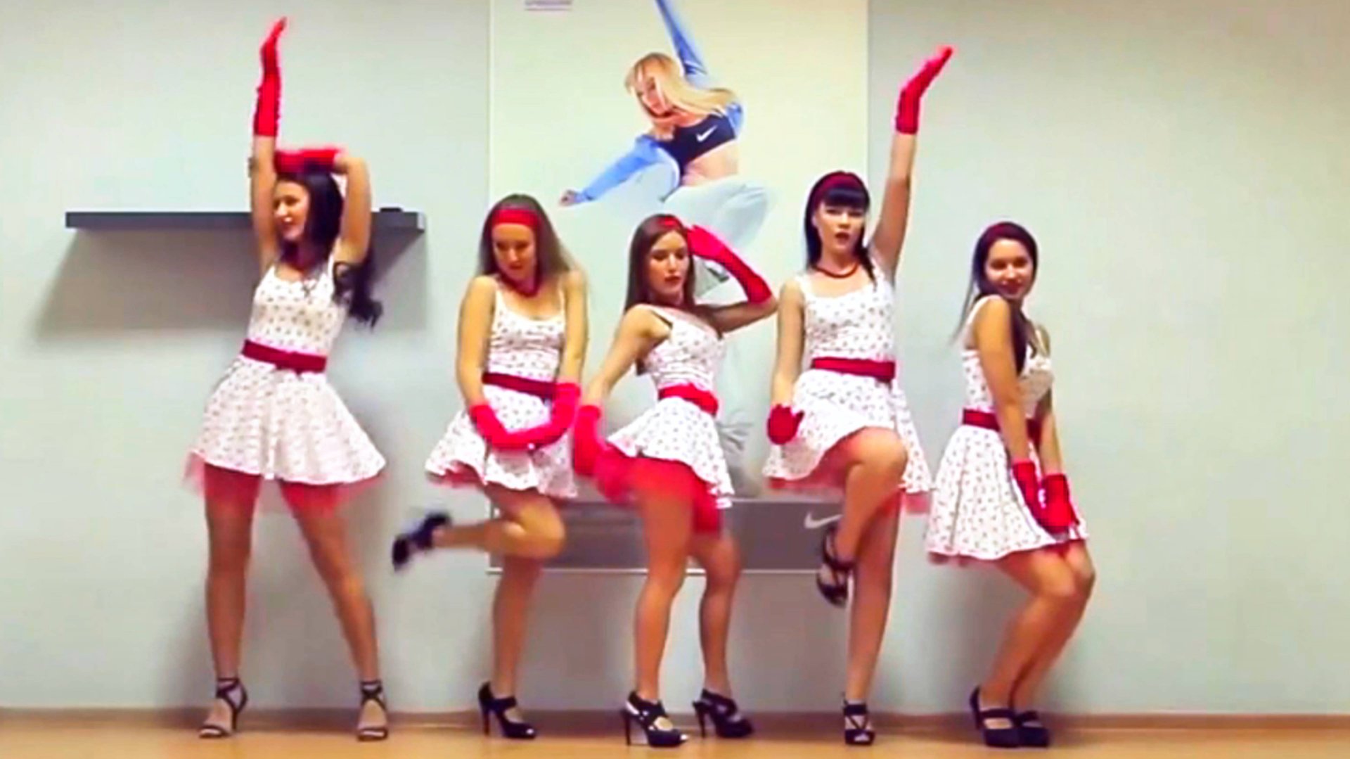 свинг смотреть онлайн