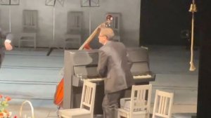 Пианист Вячеслав Шулин спектакль СПГАДТ им. В. Ф, Комиссаржевской "В осколках собственного счастья"