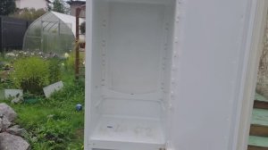 Компостный ящик из холодильника.