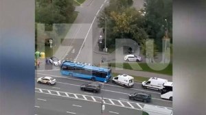 Три человека пострадали в ДТП с автобусом на западе Москвы