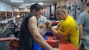 армрестлинг Татарстан Нижнекамск. Куликов 
Ярослав Заляев Азат Борьба