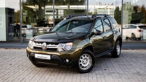 RENAULT DUSTER ЗЕЛЕНЫЙ
