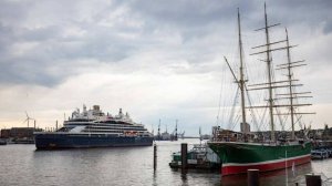 NYT: новому главреду Vogue угрожали убийством из-за жены миллиардера Безоса